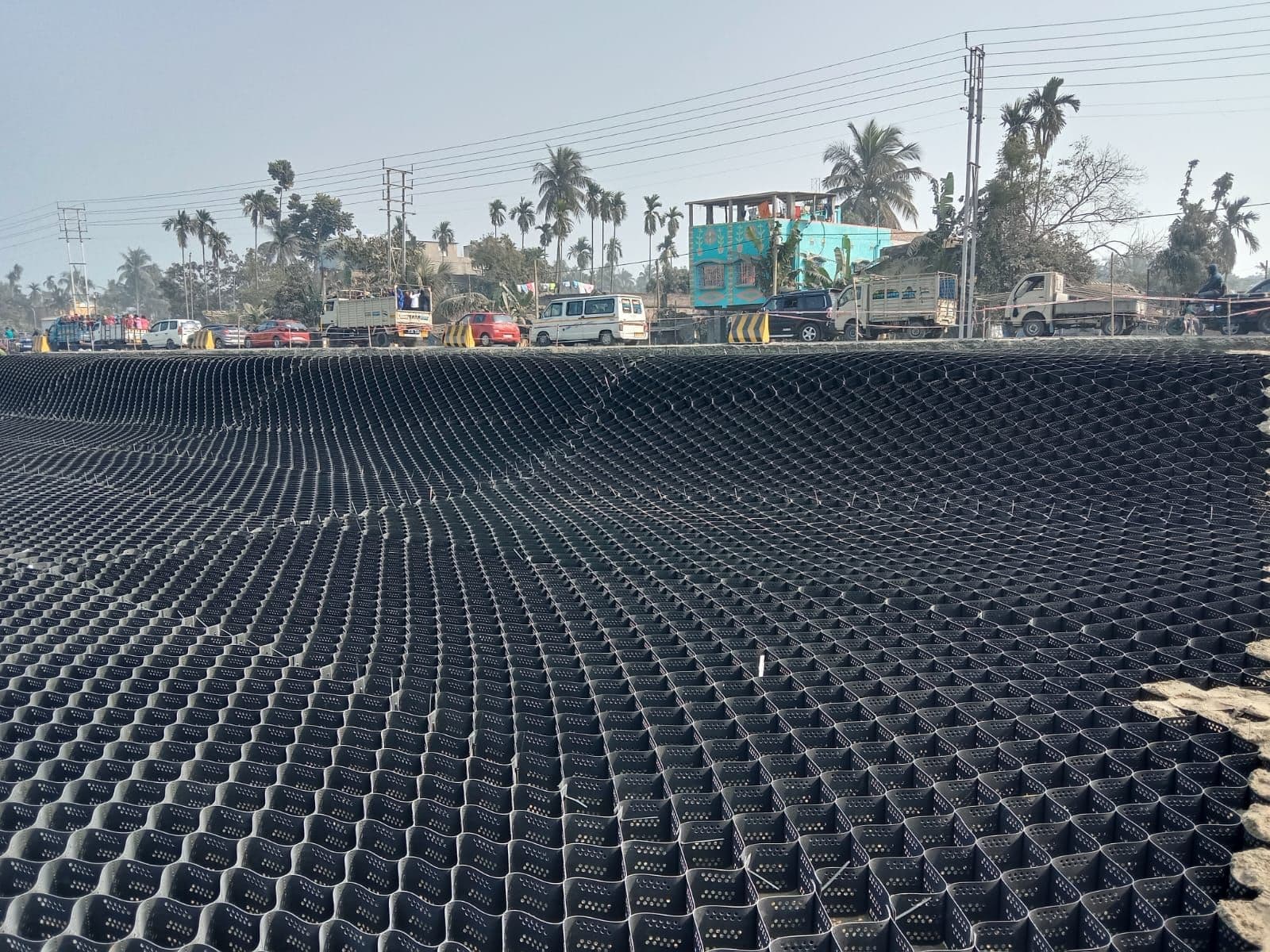 StrataGrid Uniaxial Geogrid installation