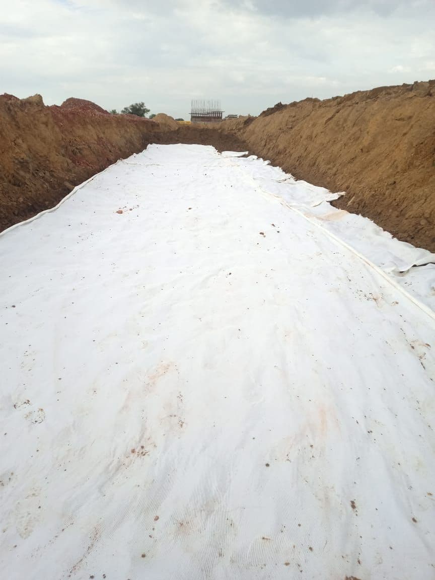 StrataGrid Uniaxial Geogrid installation
