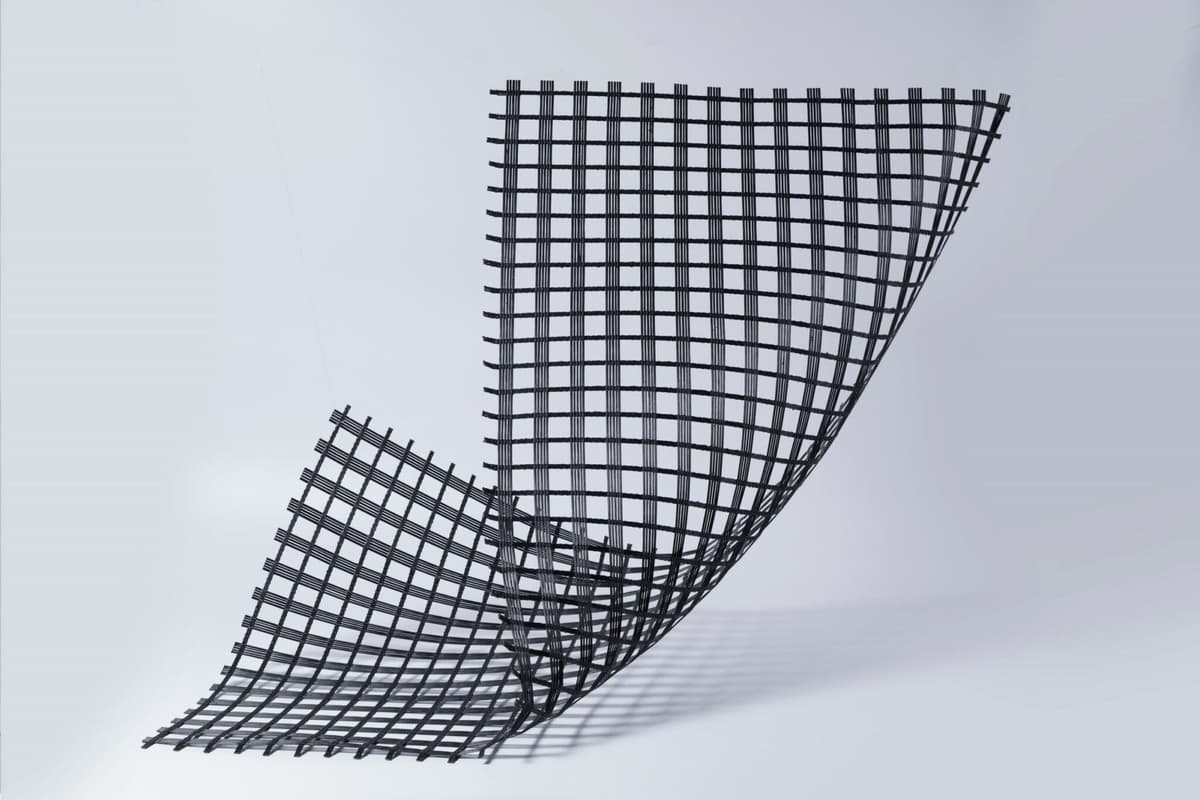 What are uniaxial geogrids?
