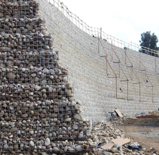 Paragrid Uniaxial Geogrid for Soil Reinforcement | StrataGrid