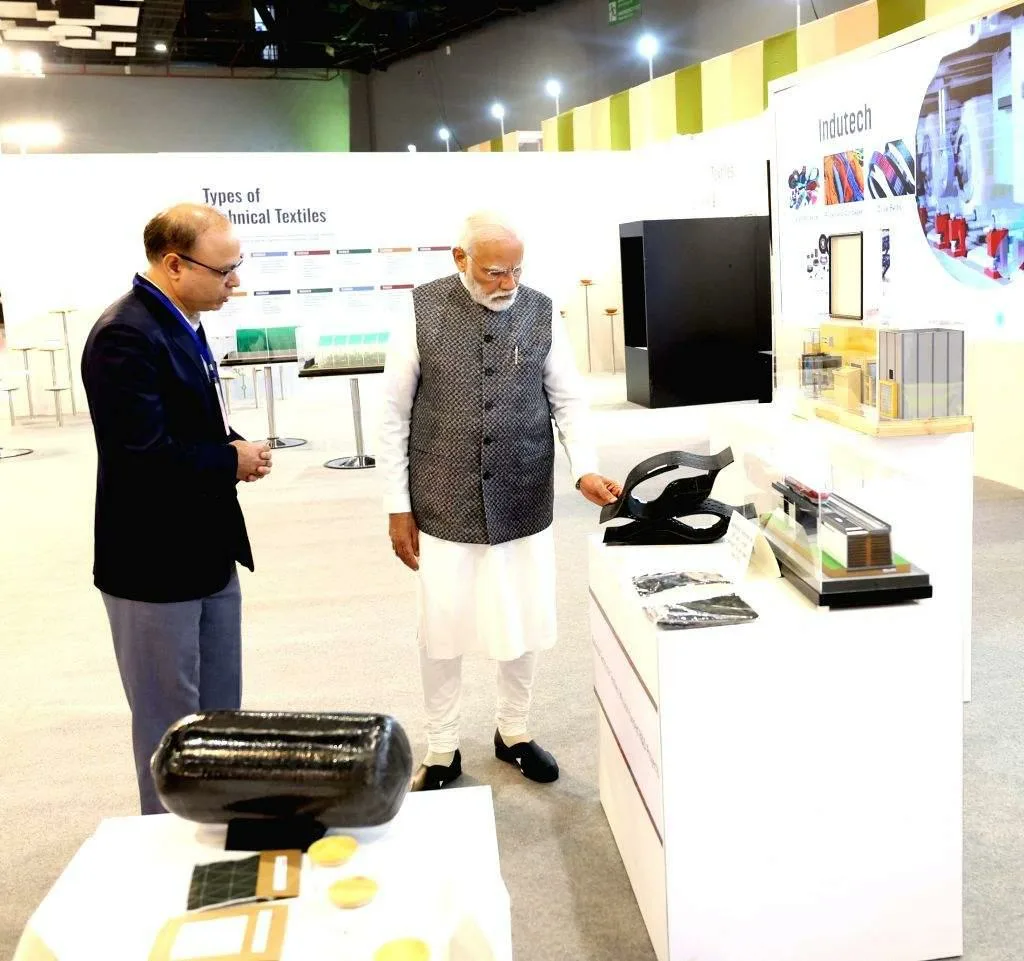 Honourable Prime Minister Shree Narendra Modi experienced Strata Geosystems products Bharat Tex 2024