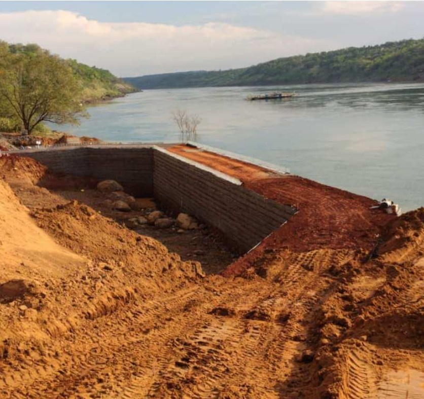 Reinforced soil wall by Strata Geosystems